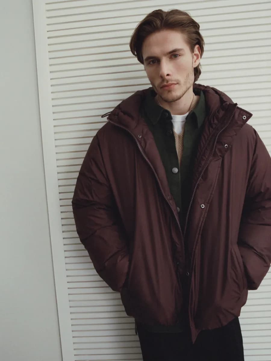 Демисезонная куртк базовая с капюшоном - фото 1