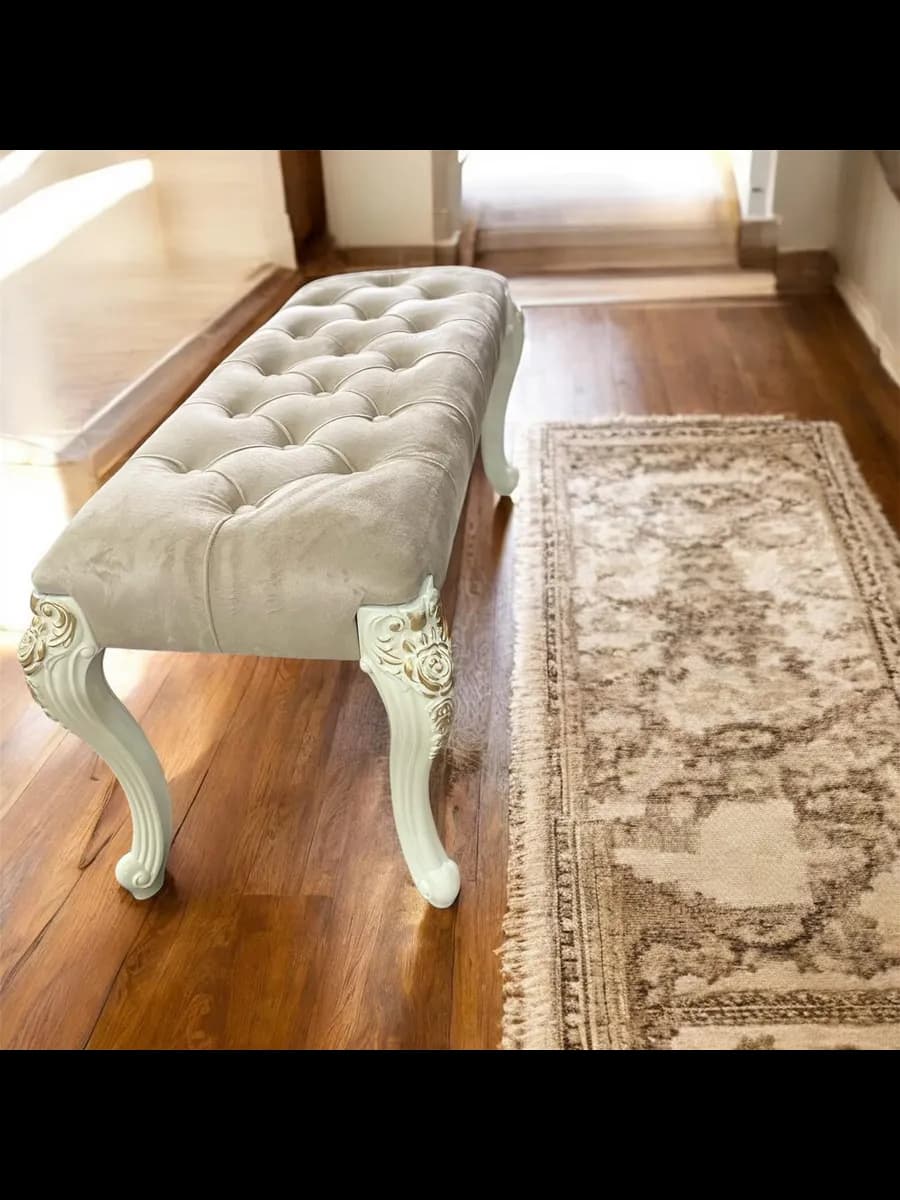 Банкетка в прихожую и спальню пуговицы