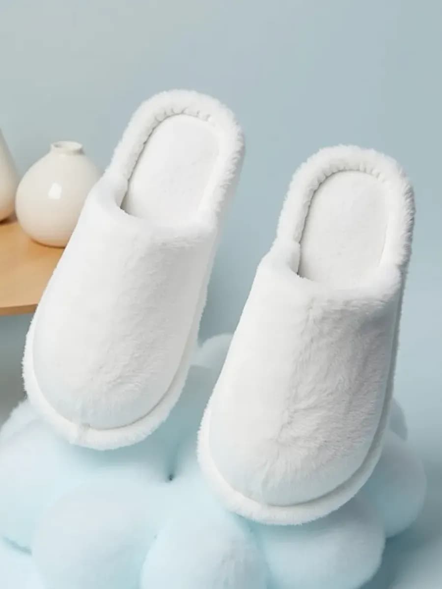 Закрытые тапочки домашние с мехом