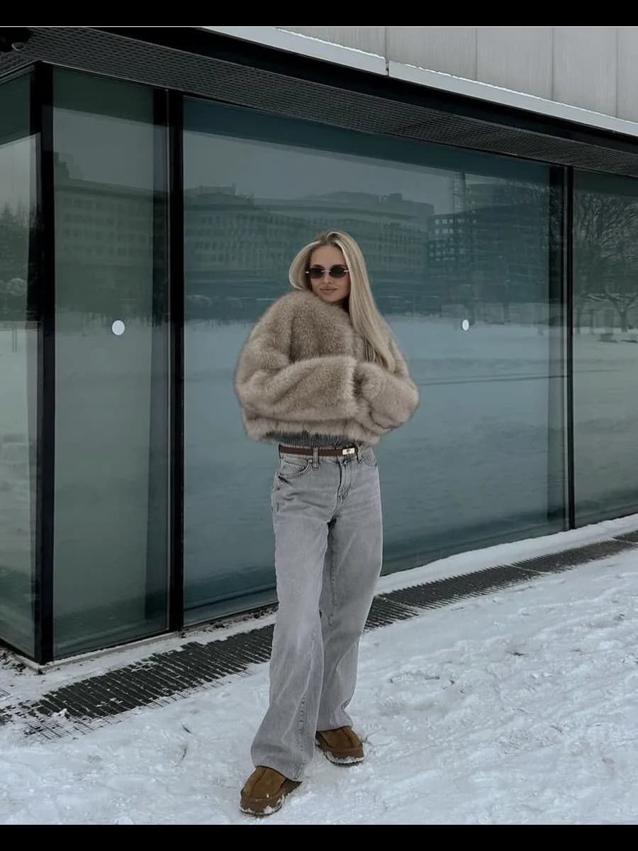 Шуба искусственная короткая экошуба