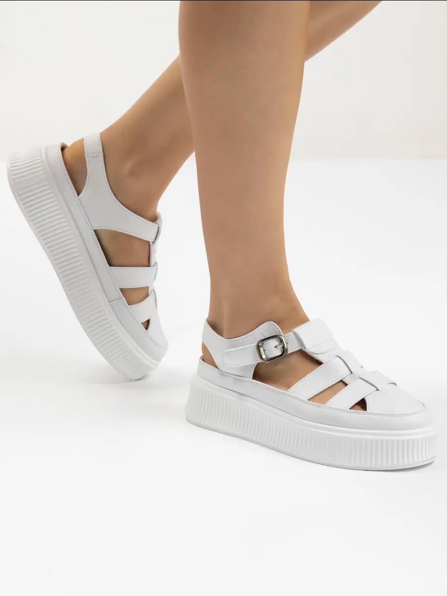 Босоножки женские белые