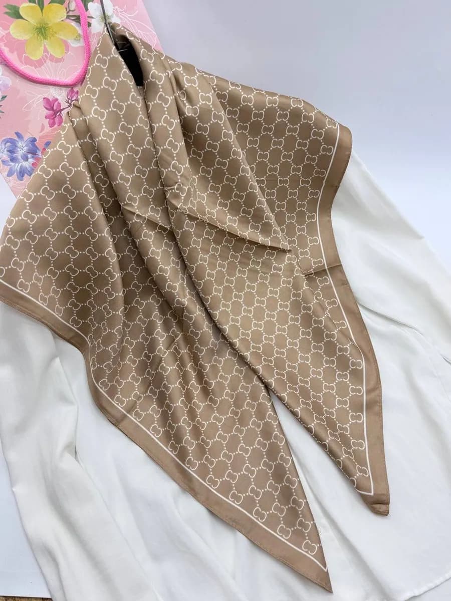 Платок на голову и шею шелковый