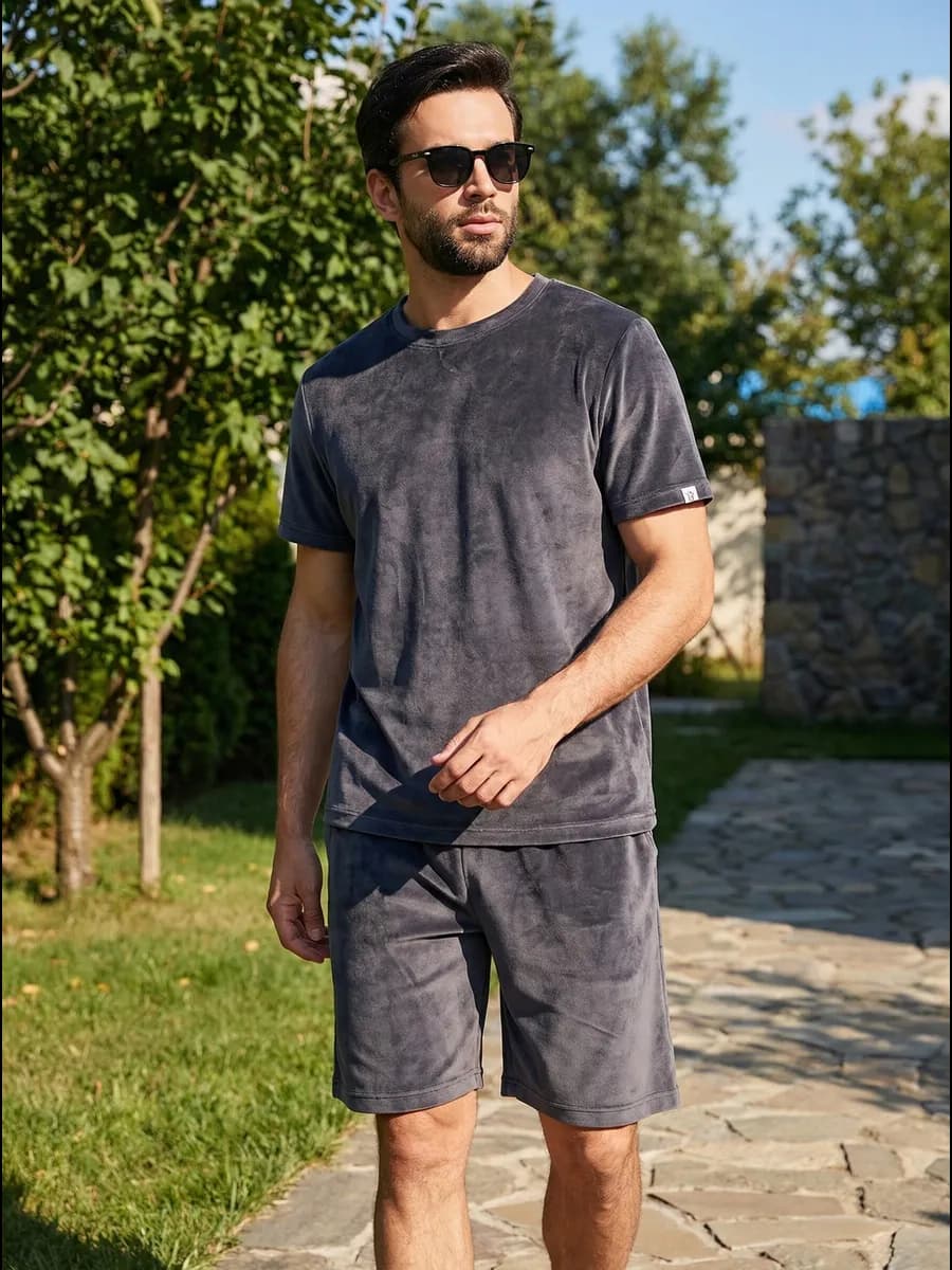 Костюм велюровый домашний с шортами летний