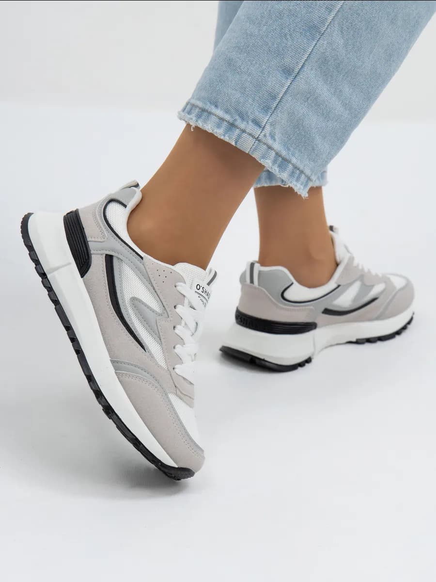 Кроссовки женские бежевые