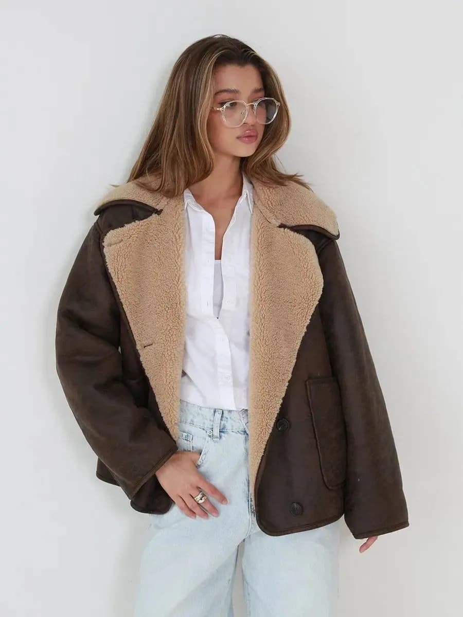 Дубленка оверсайз коричневая зима 2026