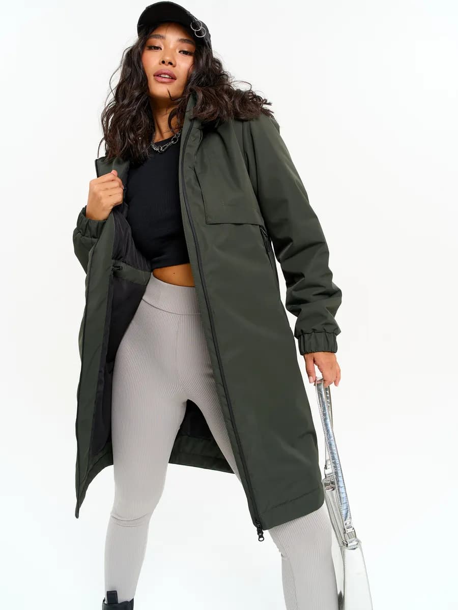 Куртка демисезонная удлиненная с капюшоном