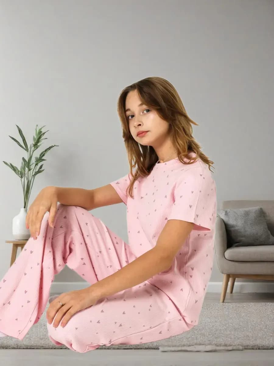 Пижама подростковая со штанами и футболкой в рубчик - фото 1