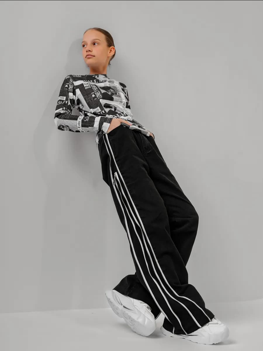 Джинсы-трансформеры широкие с лампасами