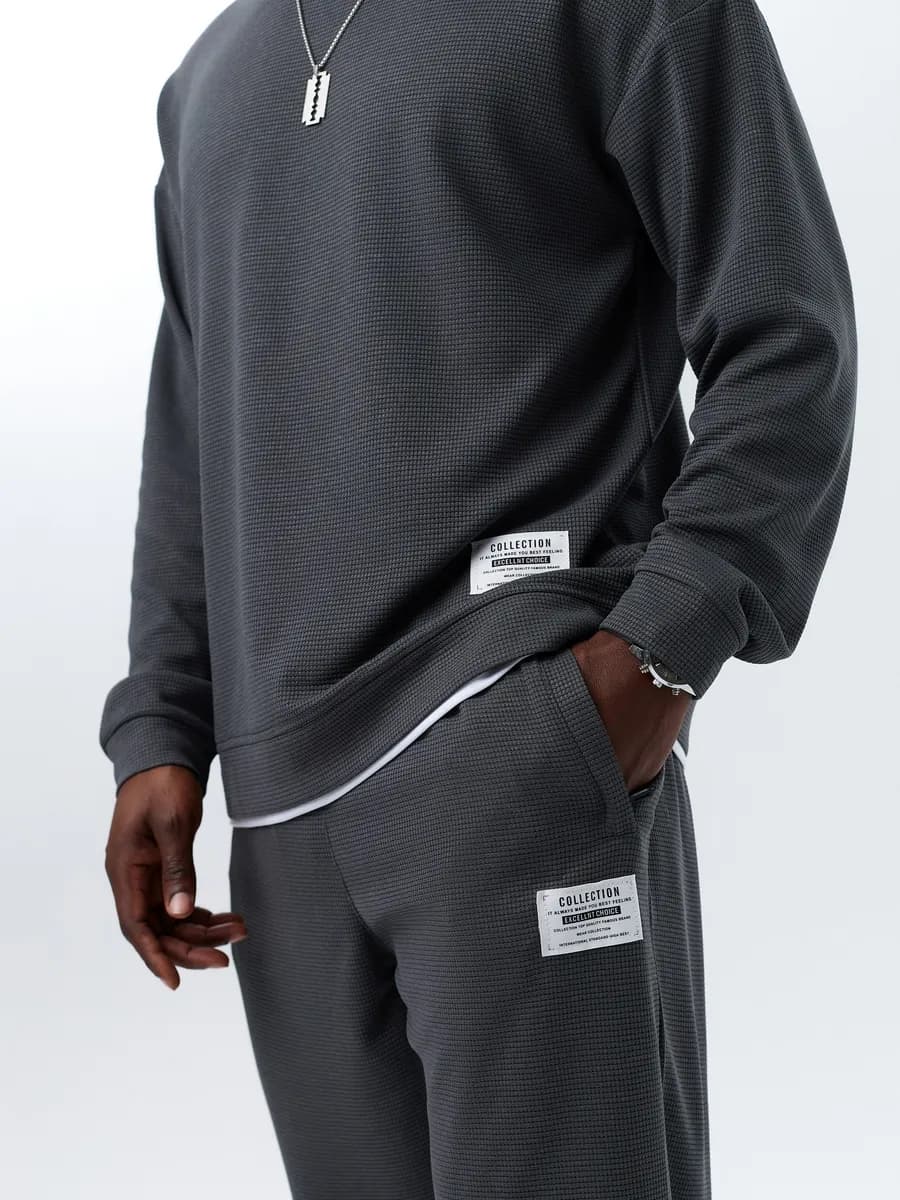 Спортивный костюм со свитшотом и джоггерами