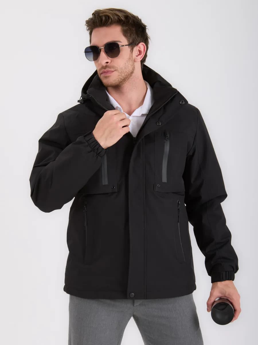 Куртка демисезонная с капюшоном