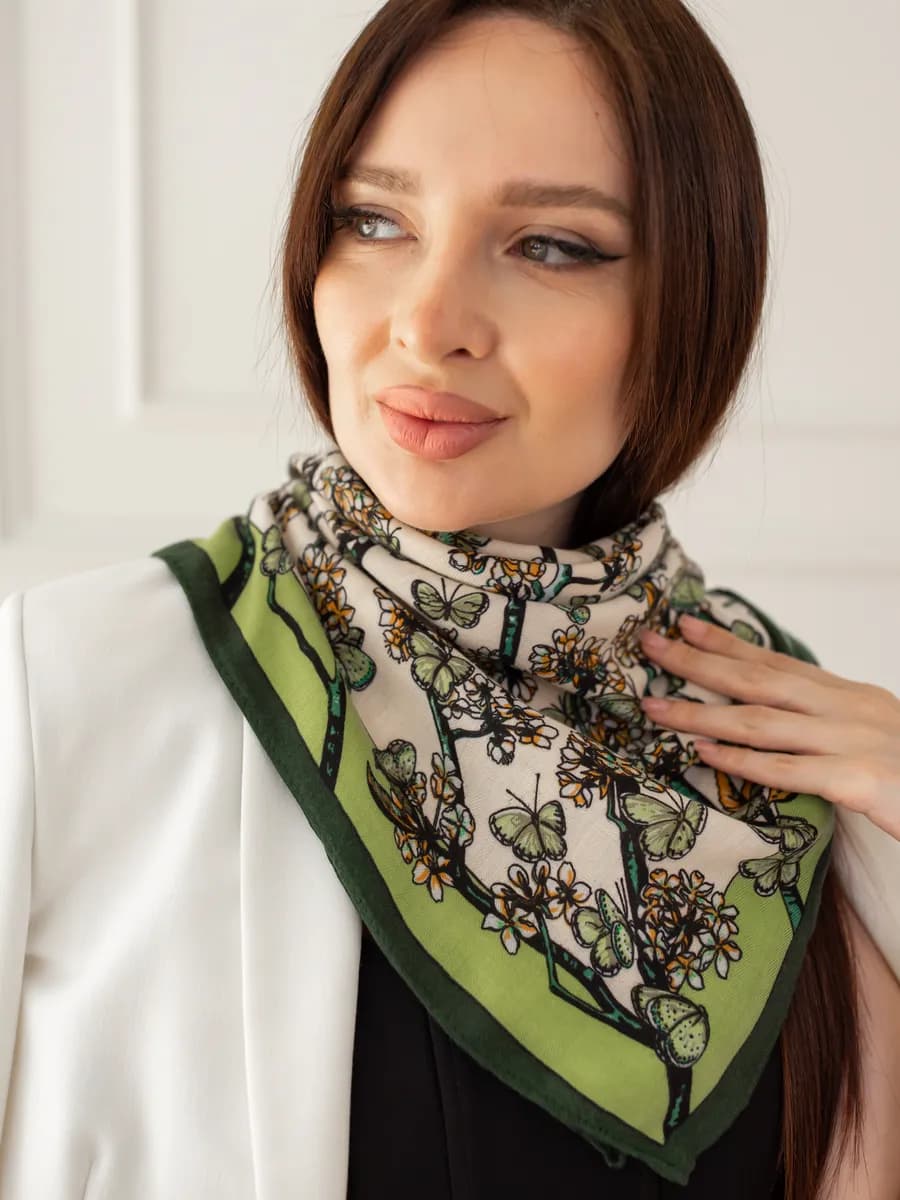 Платок на шею весенний