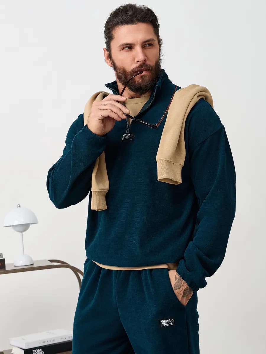 Костюм вельветовый с полузамком и брюками