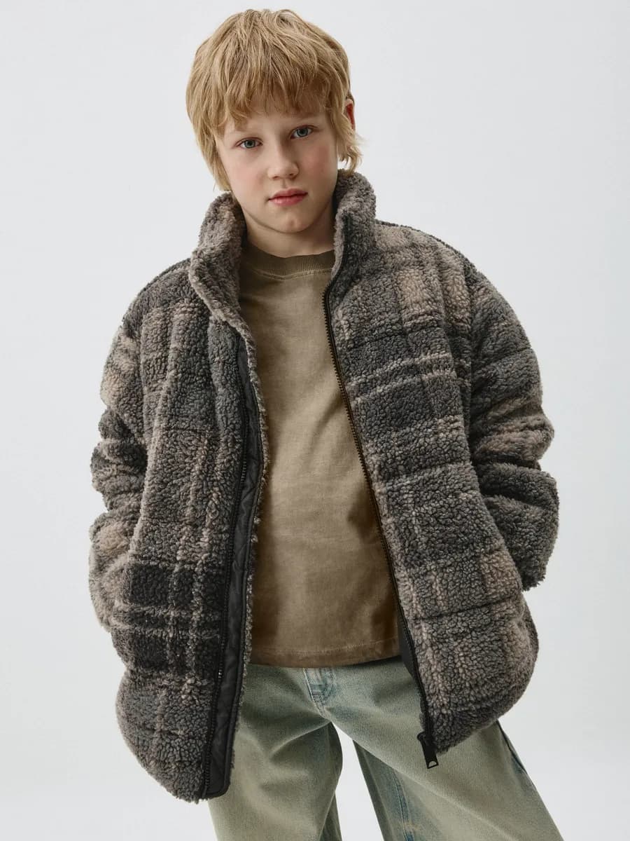 Куртка оверсайз из искусственного меха утепленная