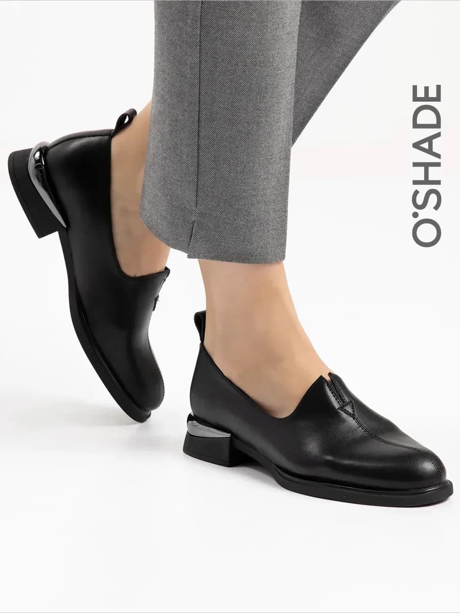 Лоферы черные женские