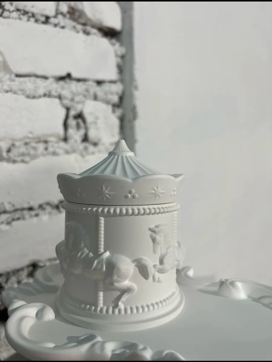 Шкатулка карусель с лошадью