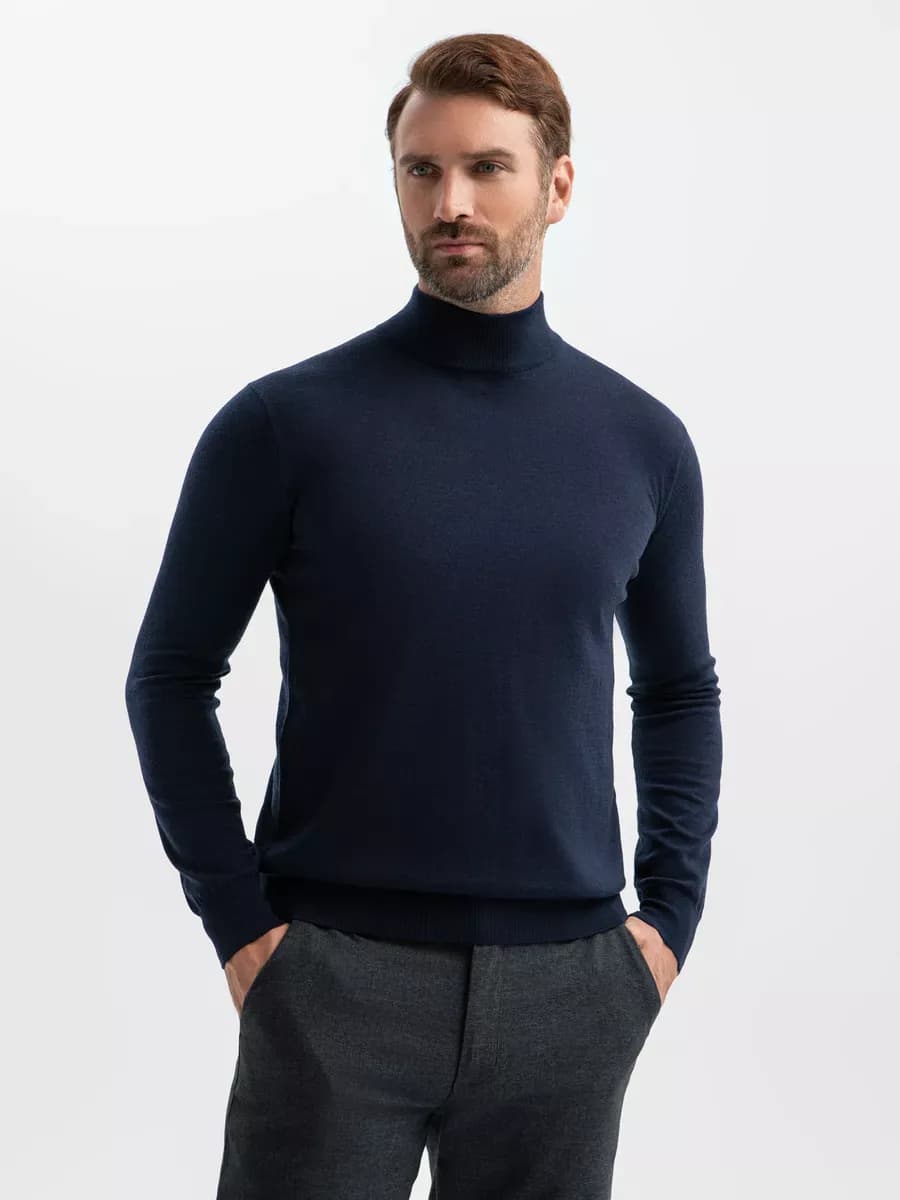 Водолазка с горлом из шерсти