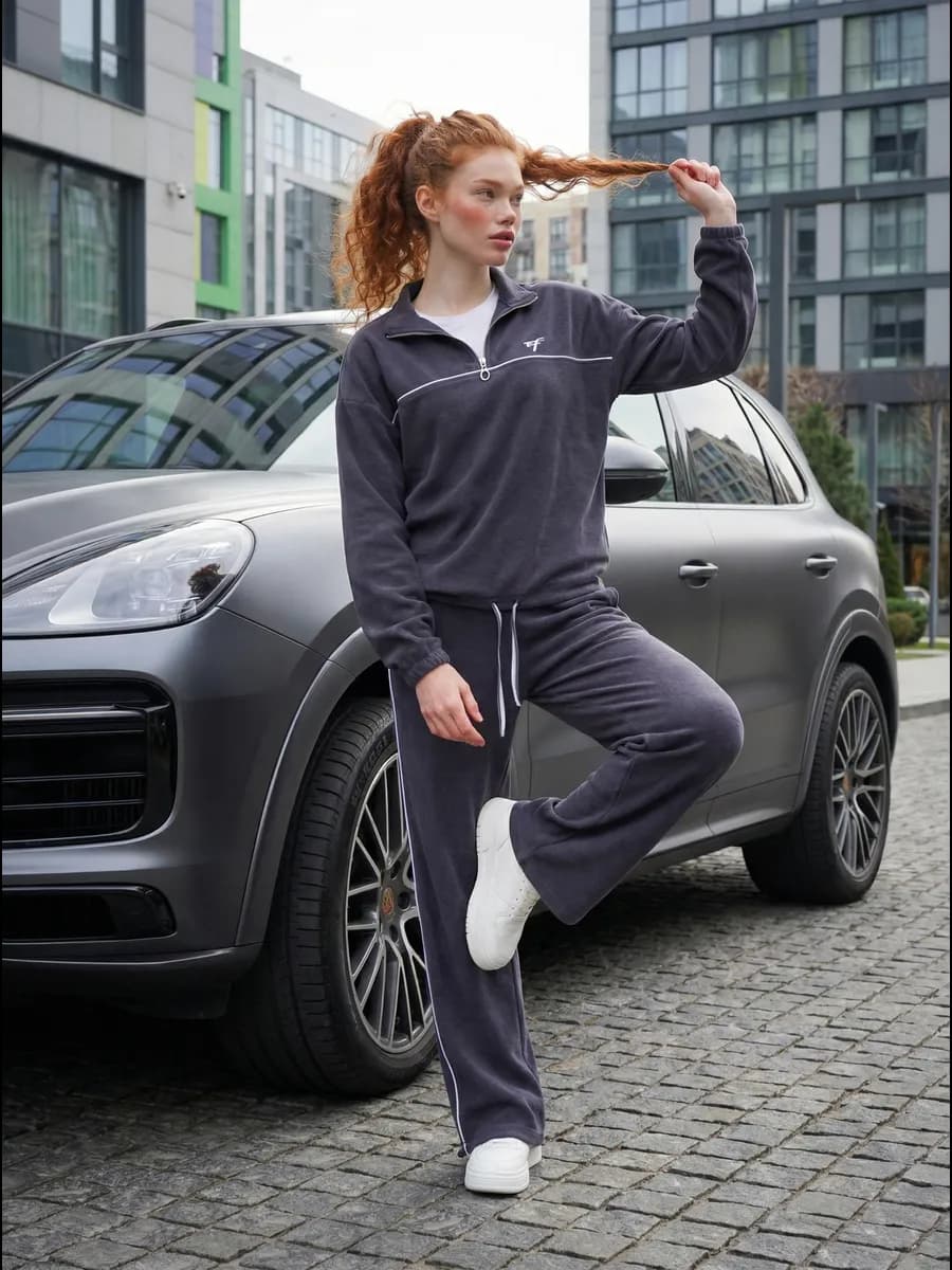 вельветовый полузамок с брюками