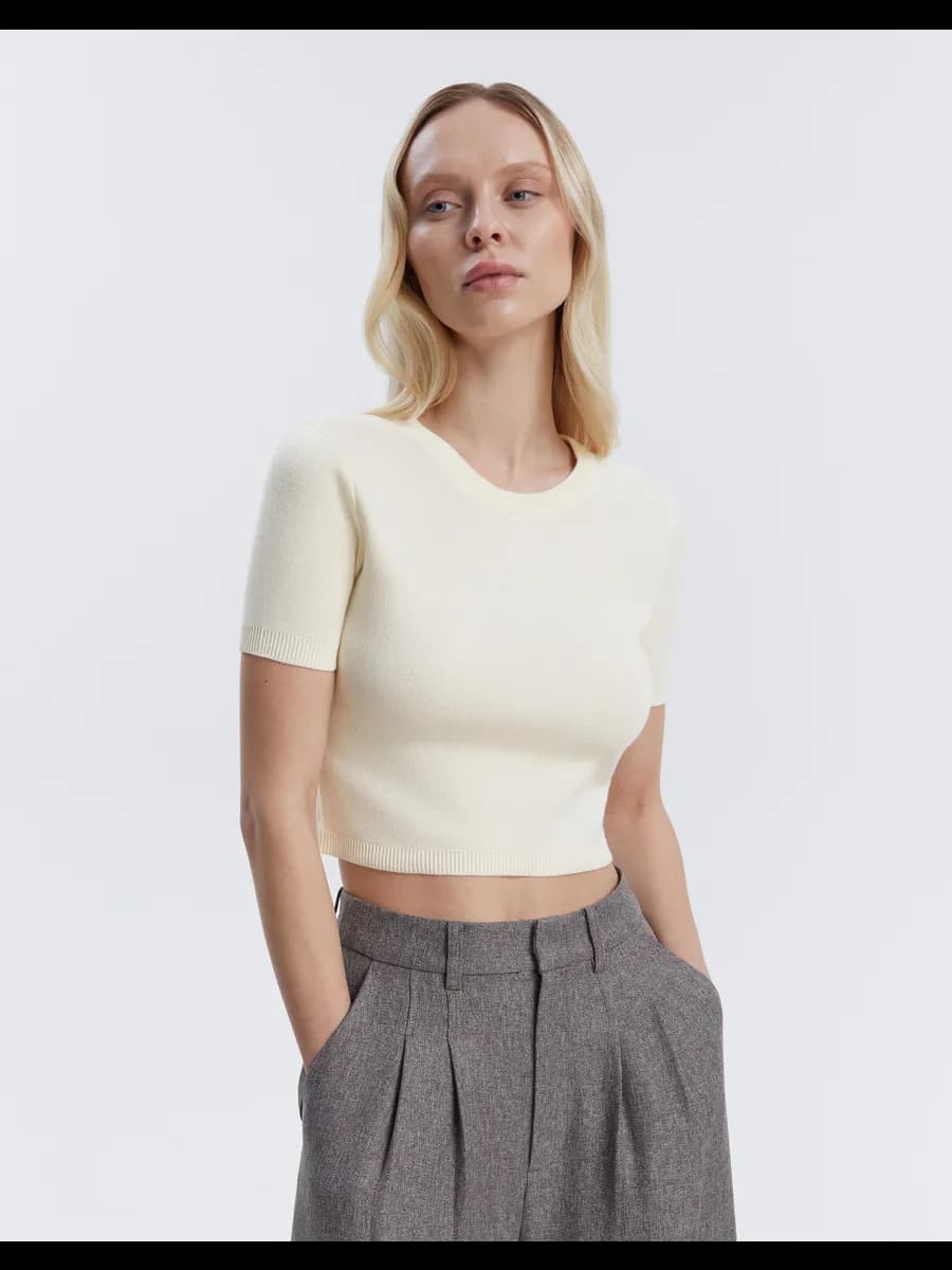 Молочный базовый укороченный джемпер Fitted - фото 1