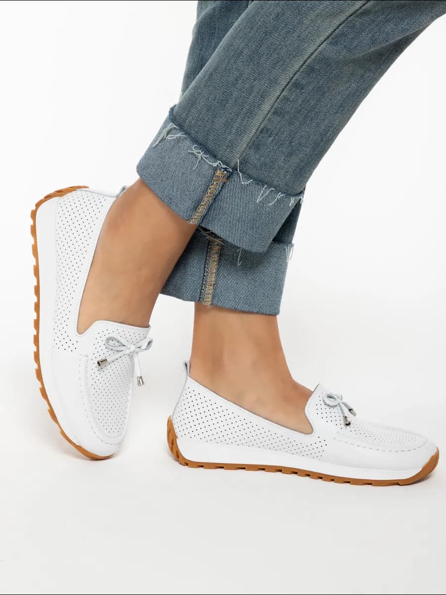 Мокасины женские белые летние