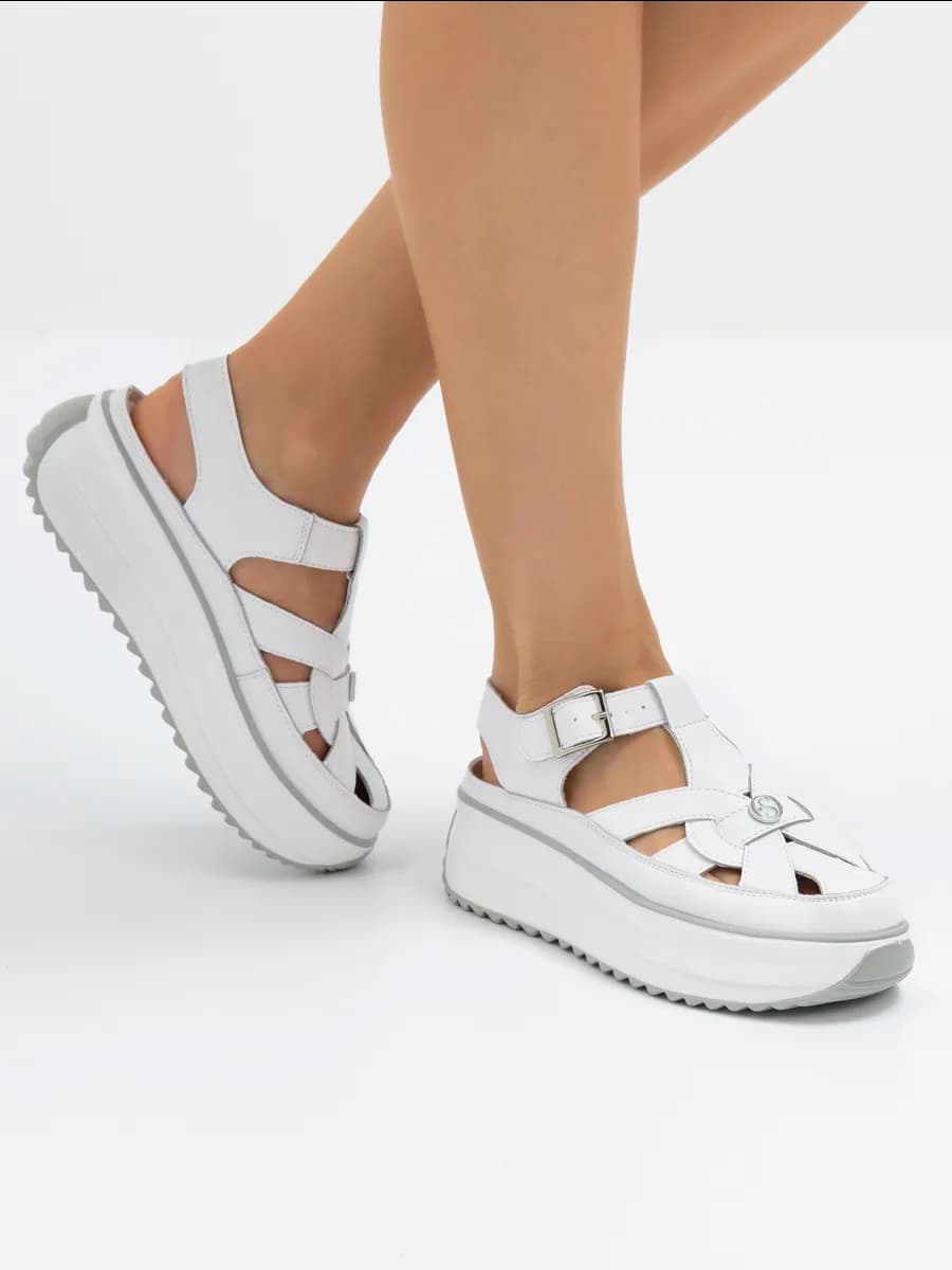 Сандалии женские летние белые - фото 1