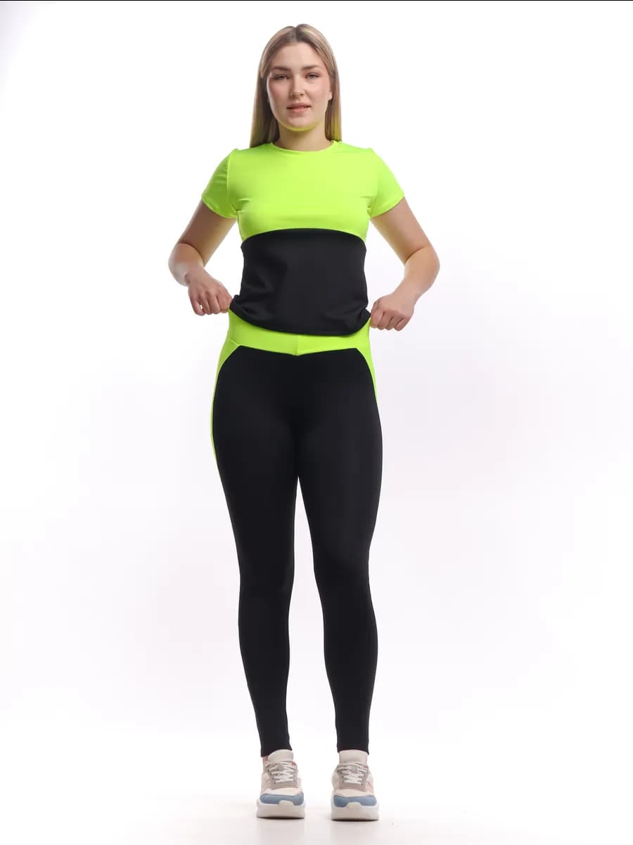 Костюм спортивный