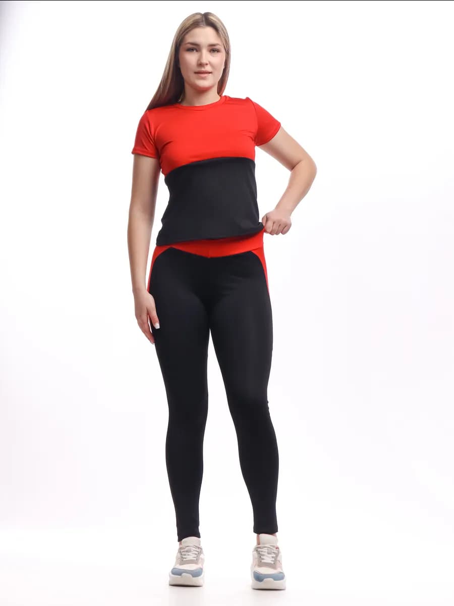 Костюм спортивный