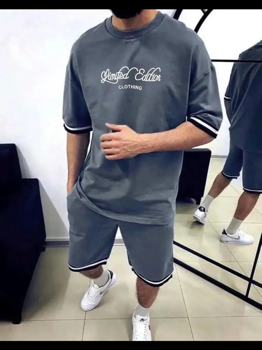 Спортивный костюм с шортами домашний