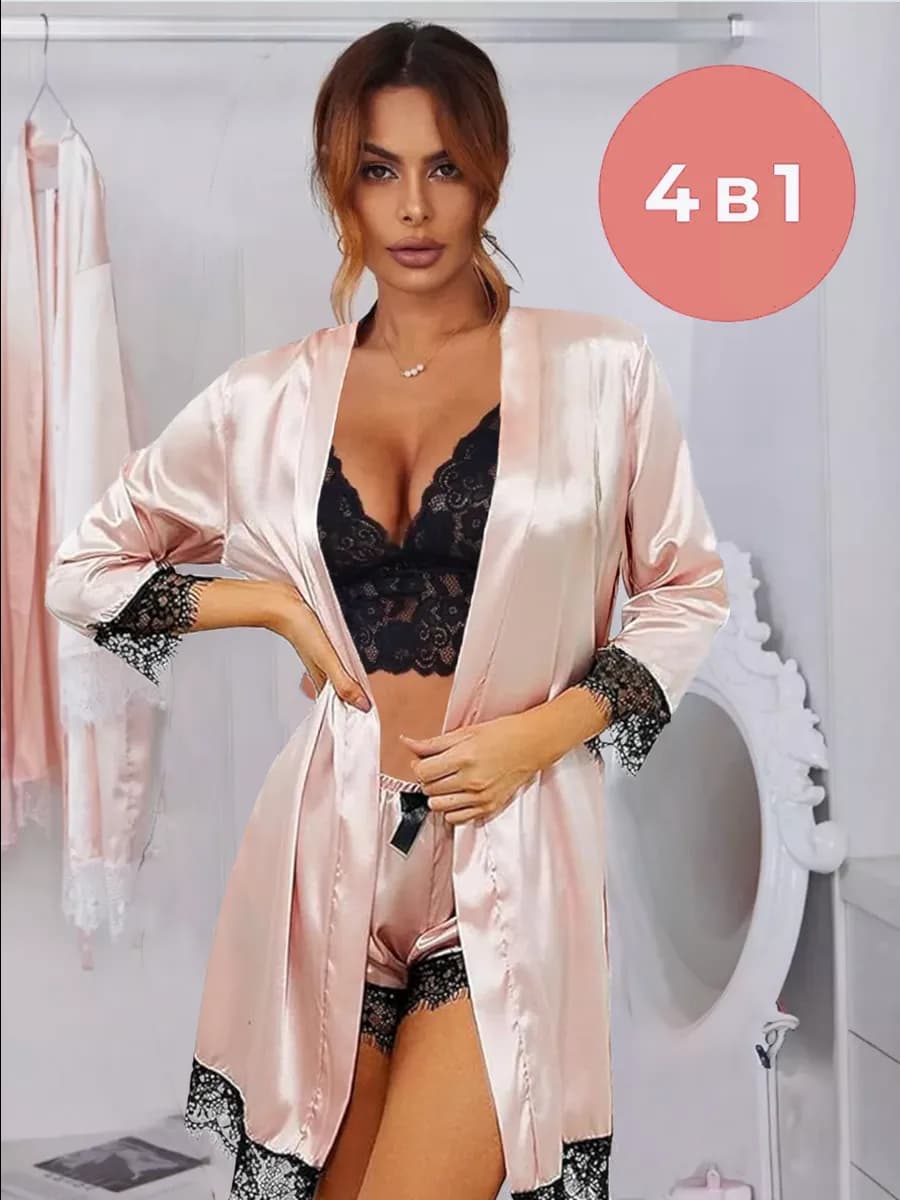 Пижама с шортами топом и халатом шелковая