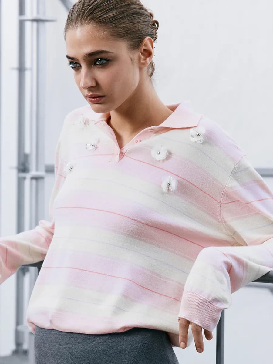 Джемпер-поло в полоску с цветочным декором