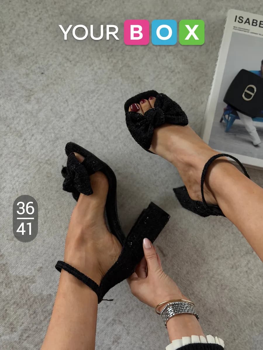 Летние босоножки с бантом на каблуке