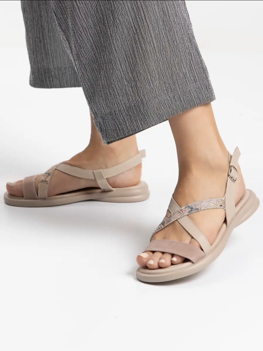 Босоножки женские