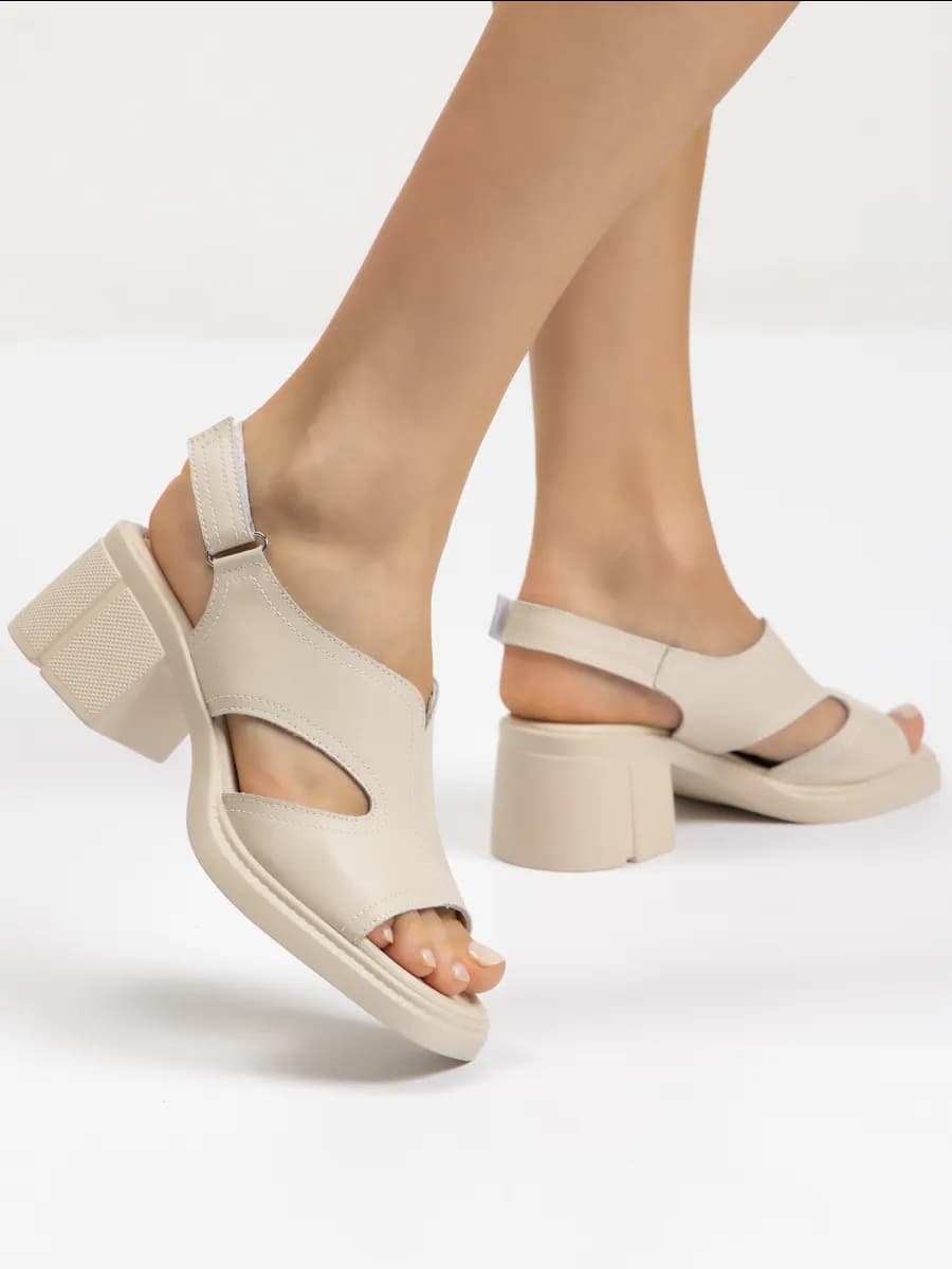 Босоножки женские летние на каблуке