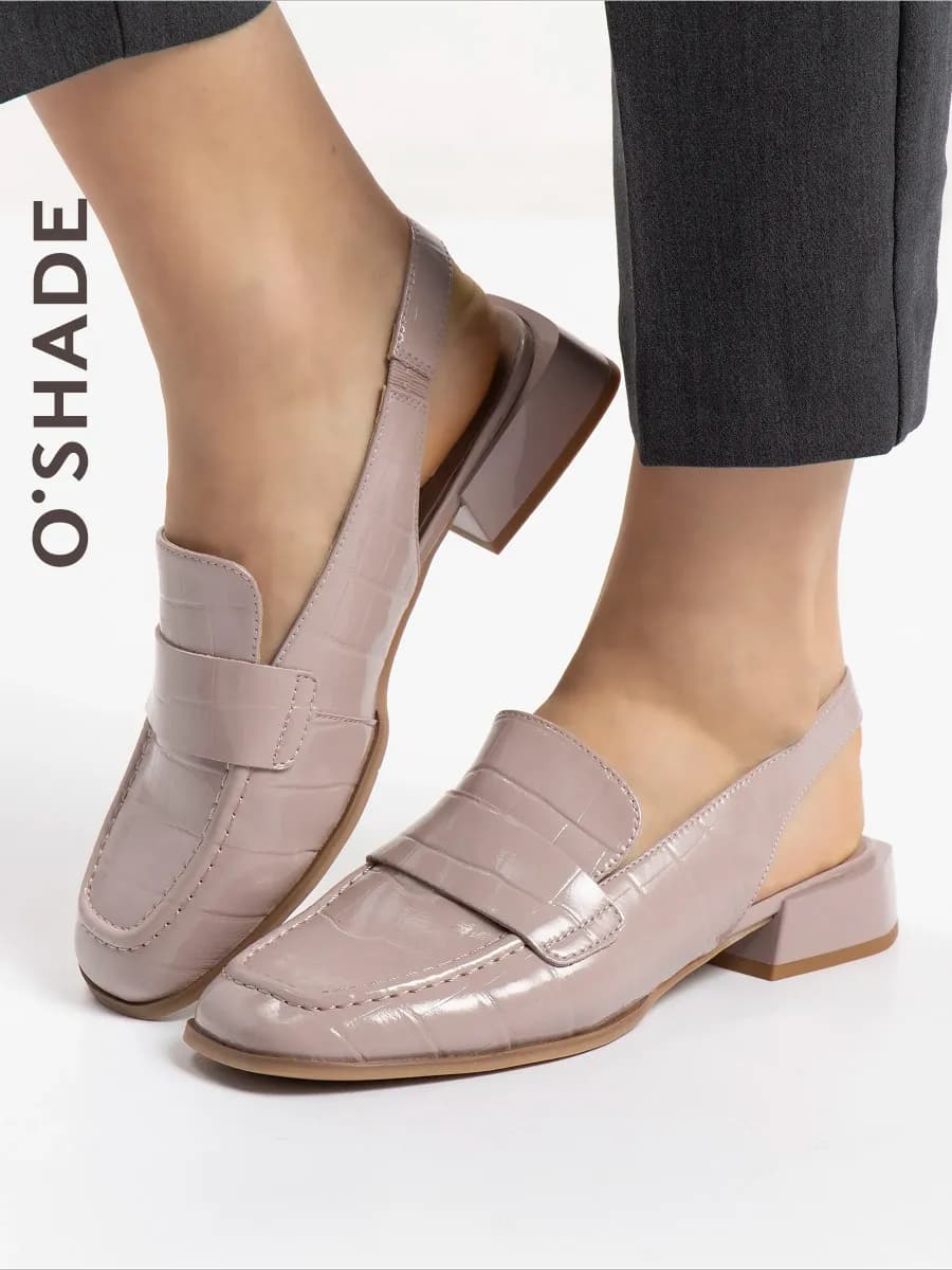 Туфли женские на низком каблуке