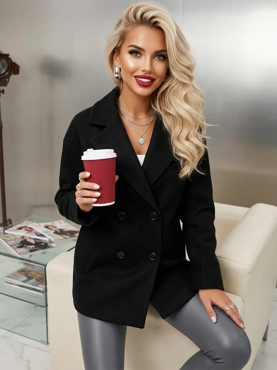 Короткое пальто демисезонное