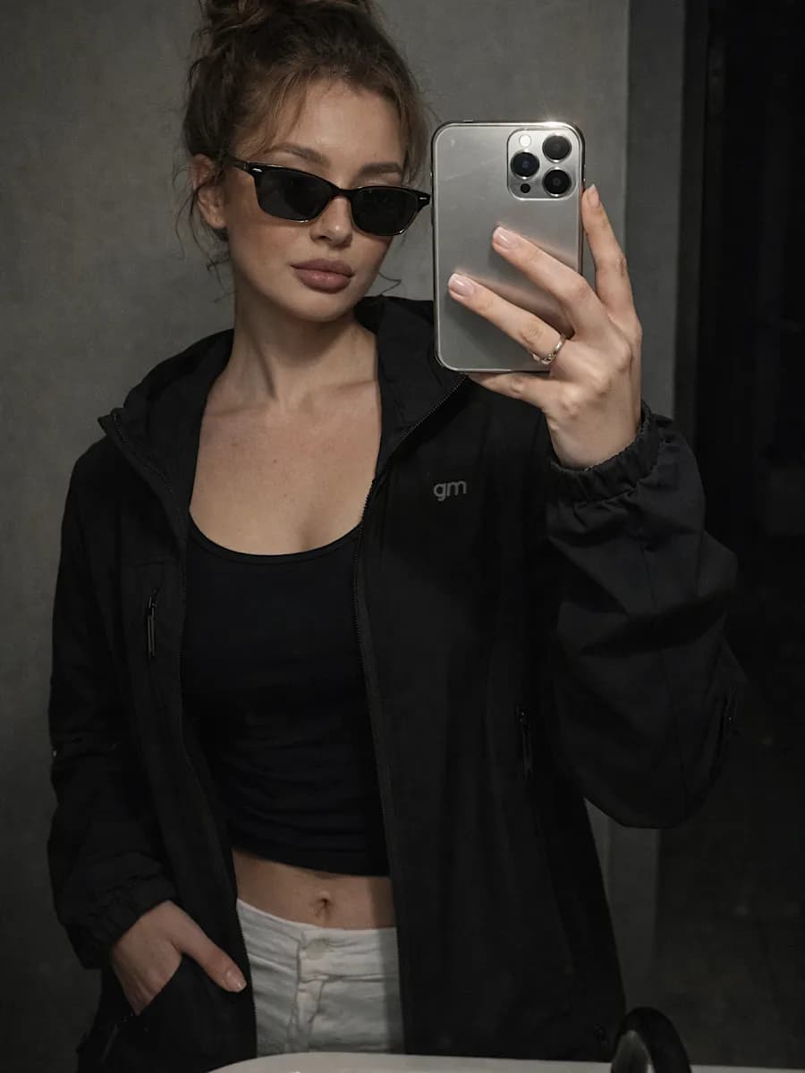 Куртка тренировочная ветровка с капюшоном для бега