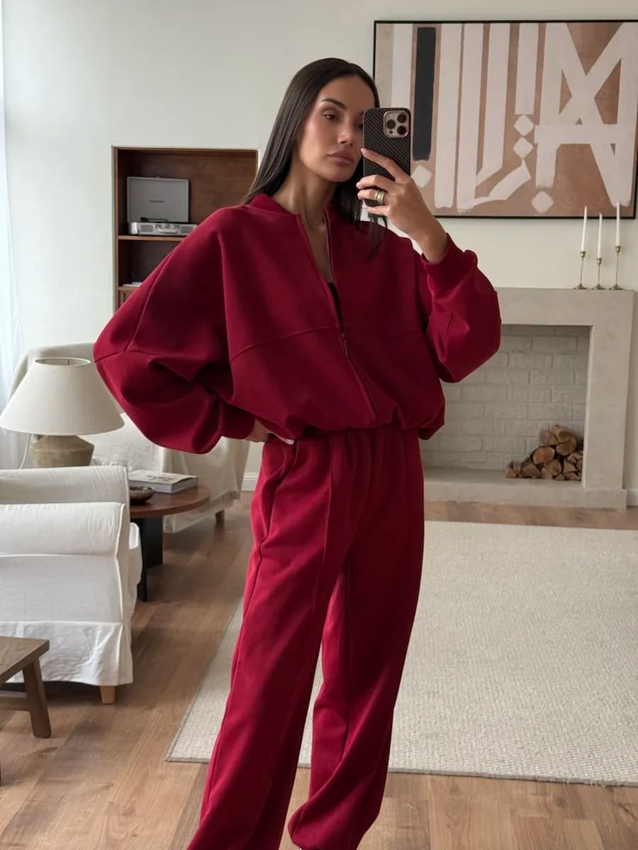 Костюм спортивный женский свободный