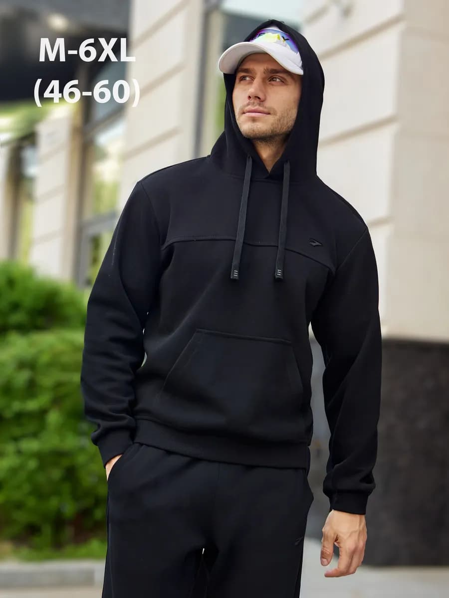 Спортивный костюм с капюшоном