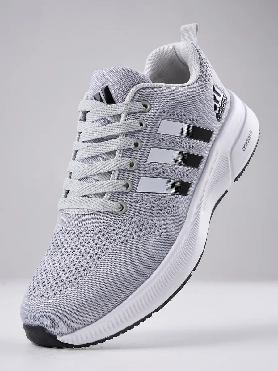 Кроссовки летние дышащие спортивные тканевые - фото 1