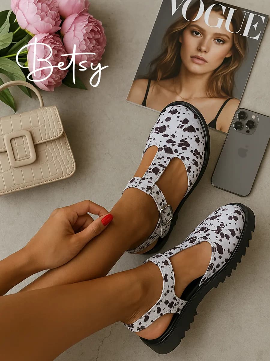 Сандалии закрытые текстильные коровий принт