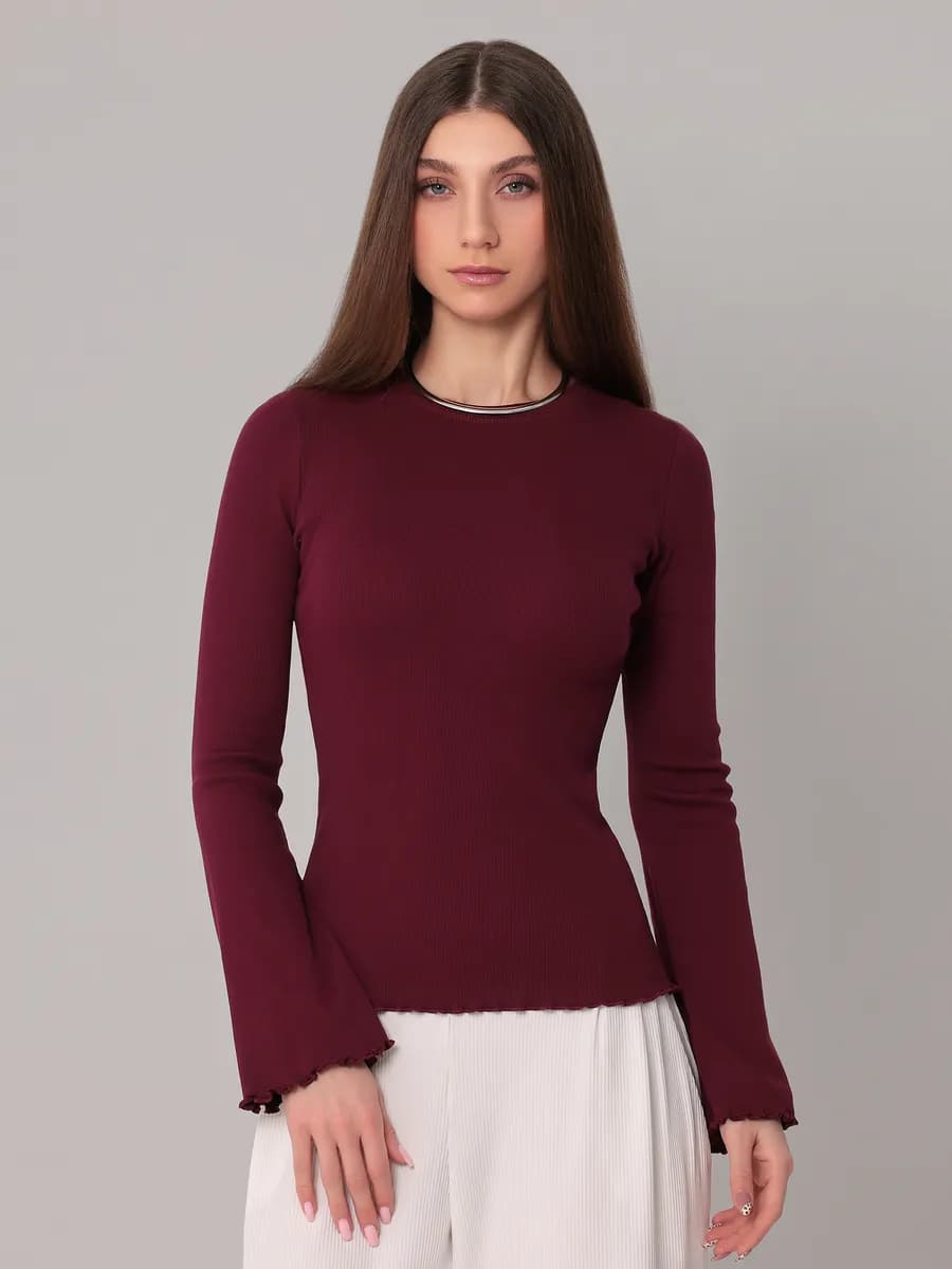 Лонгслив в рубчик с рукавами клеш