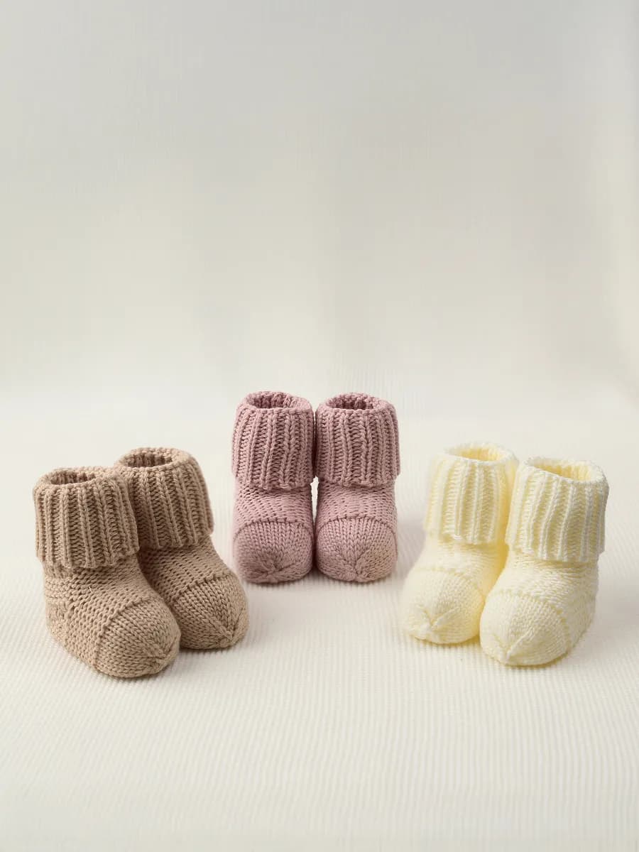 Вязаные носочки пинетки для новорожденных