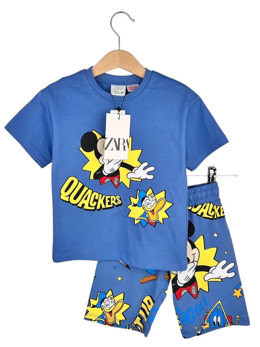 Костюм летний с футболкой и шортами