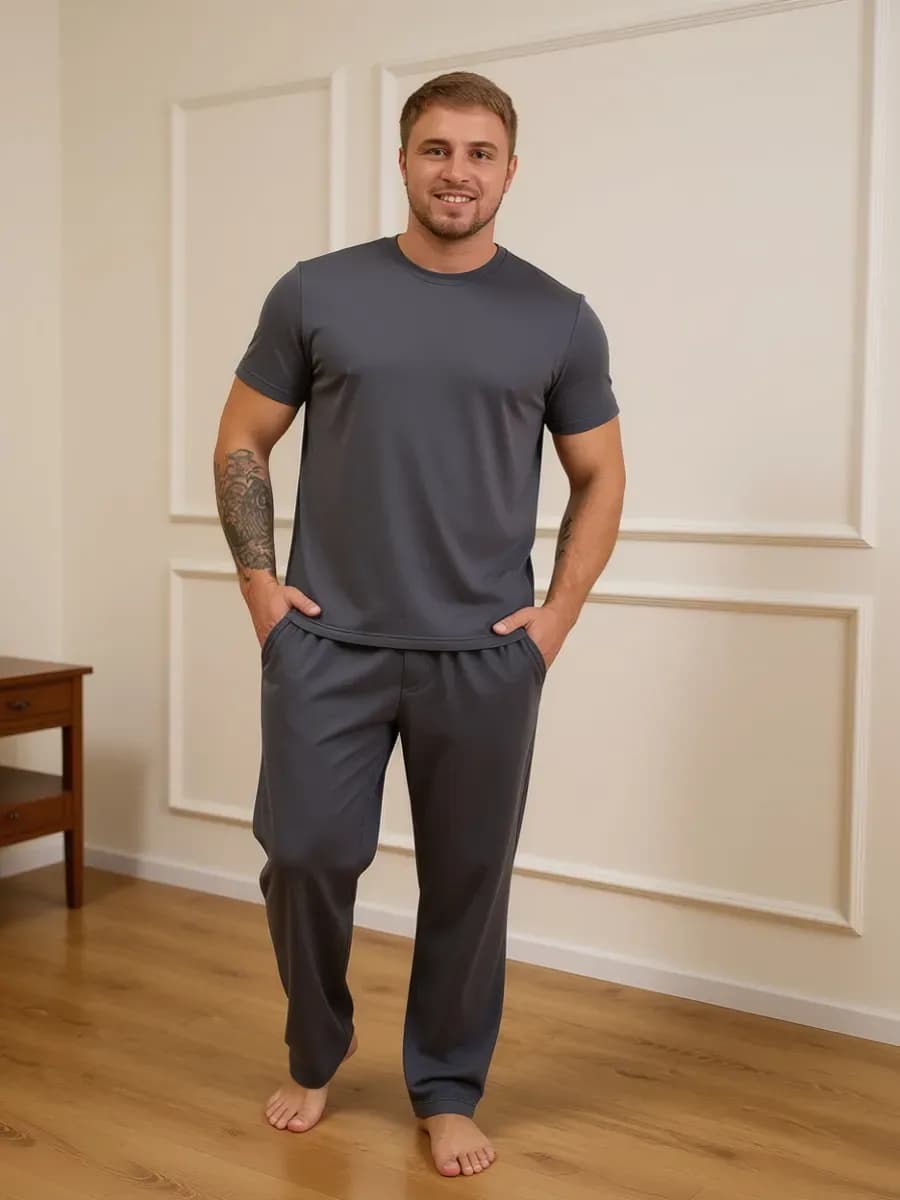 Костюм с брюками и футболкой большие размеры