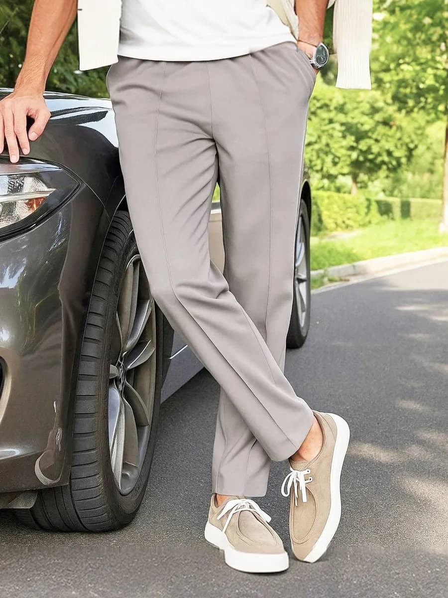 Брюки зауженные на резинке со стрелками