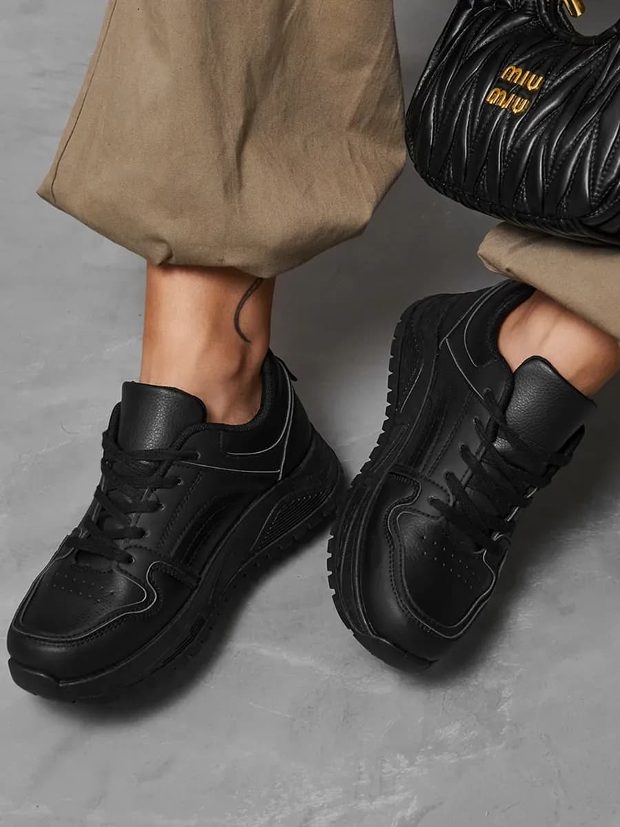 Кроссовки демисезонные