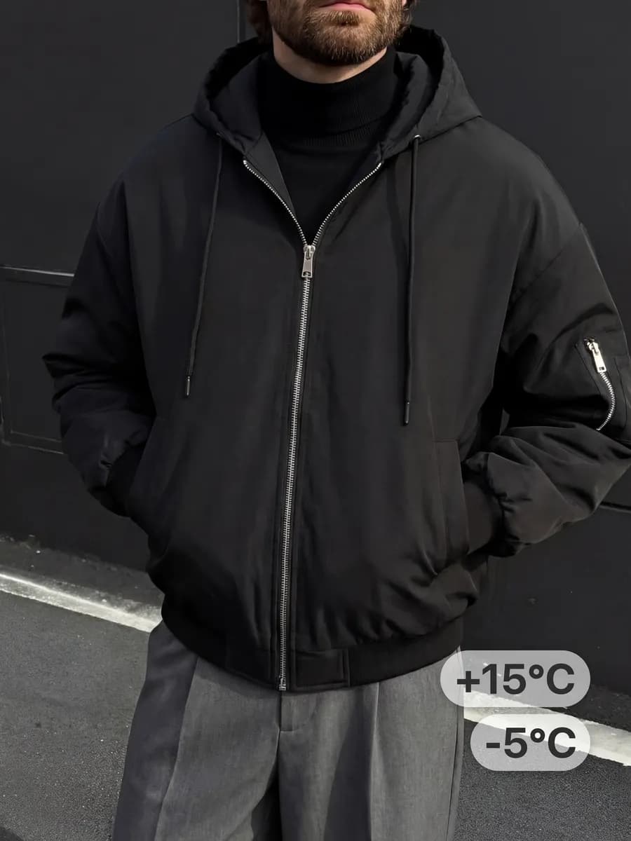 Бомбер оверсайз c капюшоном утепленный демисезон