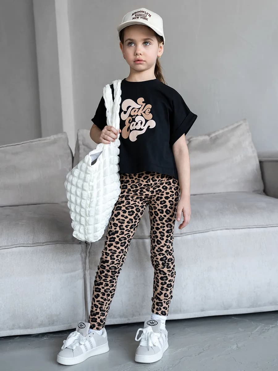 Костюм для девочки леопардовый футболка и леггинсы