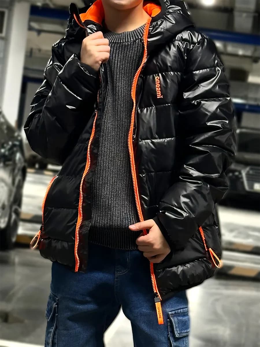 Куртка демисезонная для подростка с капюшоном