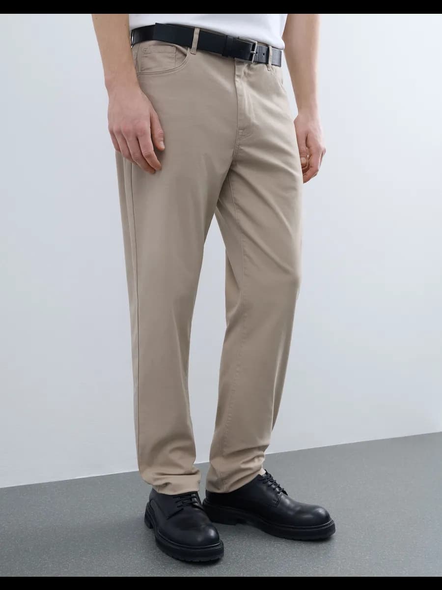 Джинсы бежевые зауженные slim