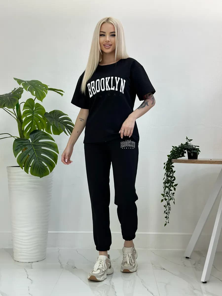 Костюм брючный с футболкой двойка